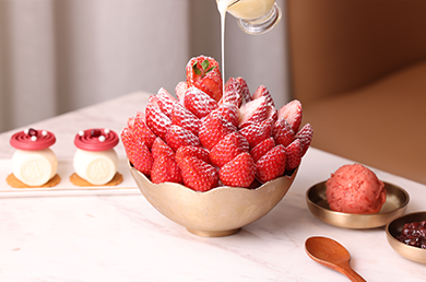 [앰배서더 서울 풀만] Fall in Strawberries