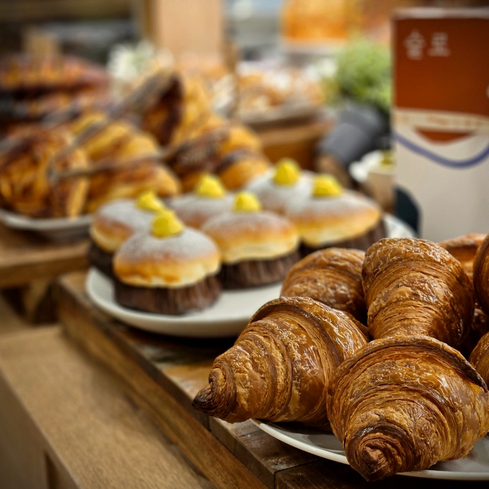 슬로 베이커리 thumbnail