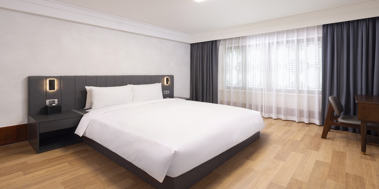 Korean-style Room with Traditional Stone Bed thumbnail